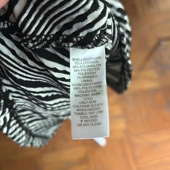 LAST CHANCE | LOFT Geo Textured Flare Sleeveless Mini Dress | Like New - Picture 10 of 12